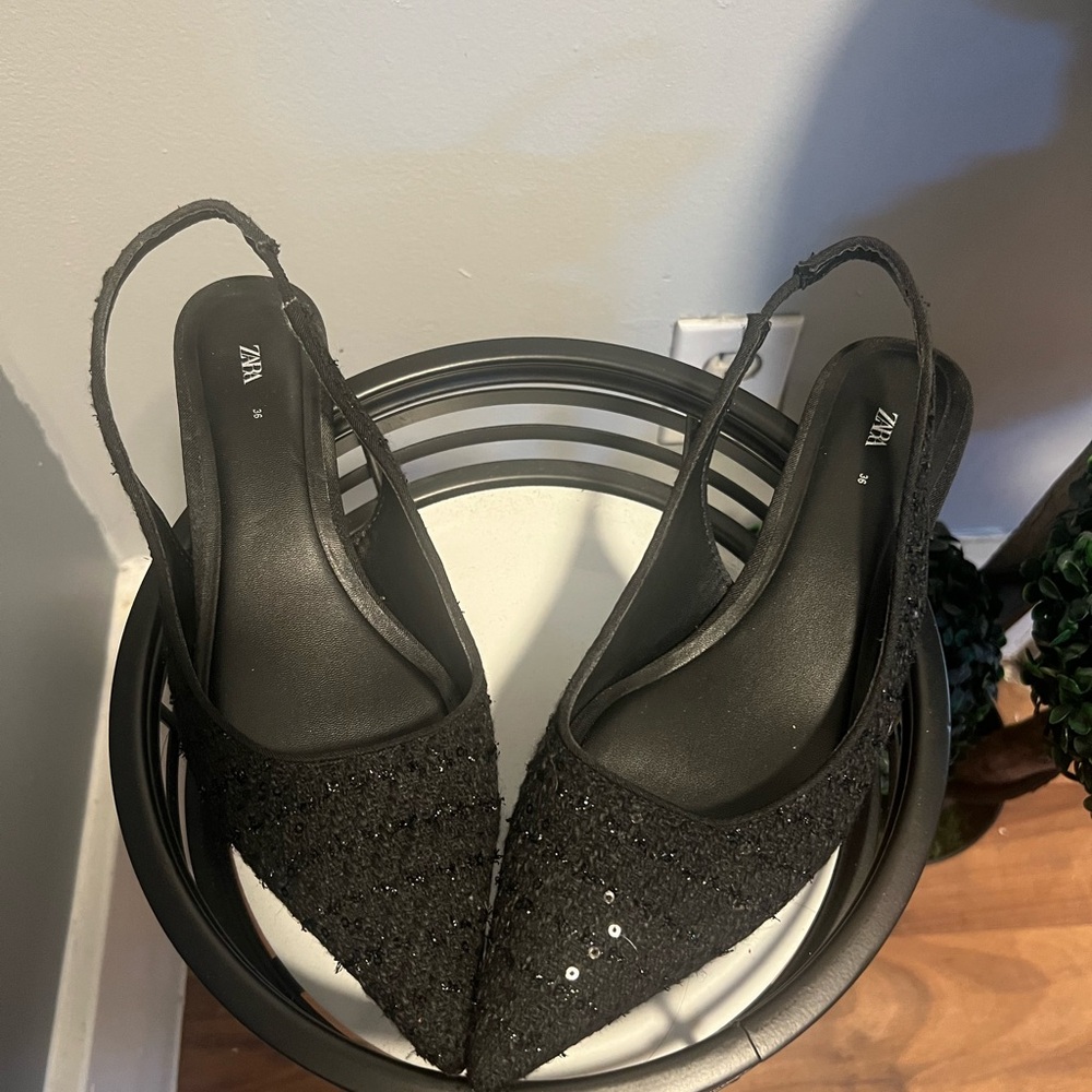 Zara Black Textured Slingback Shoes - Picture 4 of 8